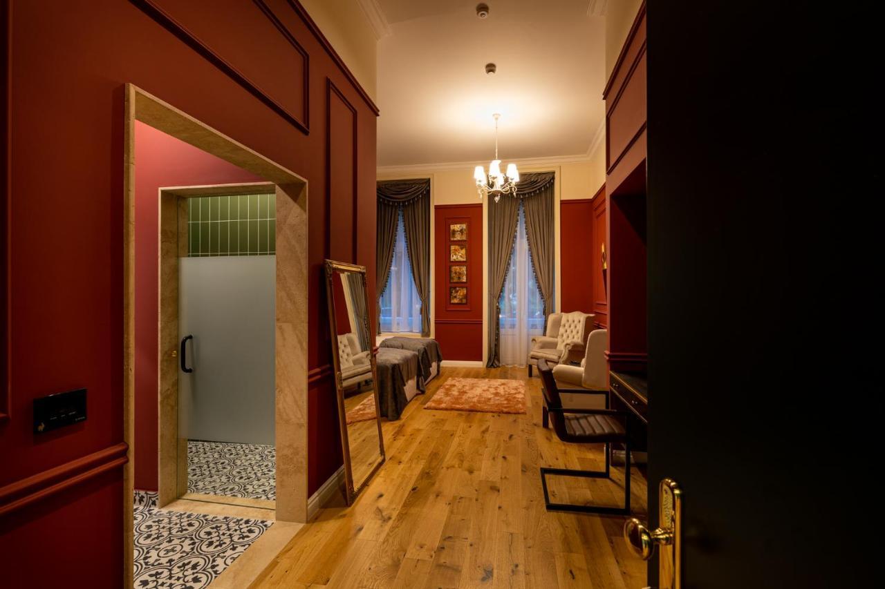 Boutique Hotel Cocosul De Aur Тыргу-Муреш Экстерьер фото