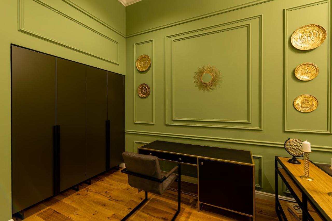 Boutique Hotel Cocosul De Aur Тыргу-Муреш Экстерьер фото