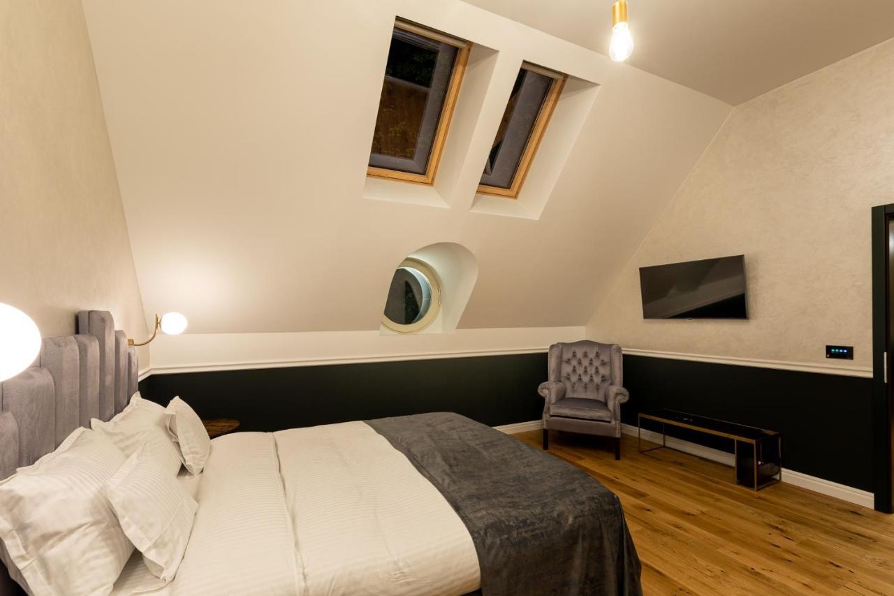Boutique Hotel Cocosul De Aur Тыргу-Муреш Экстерьер фото