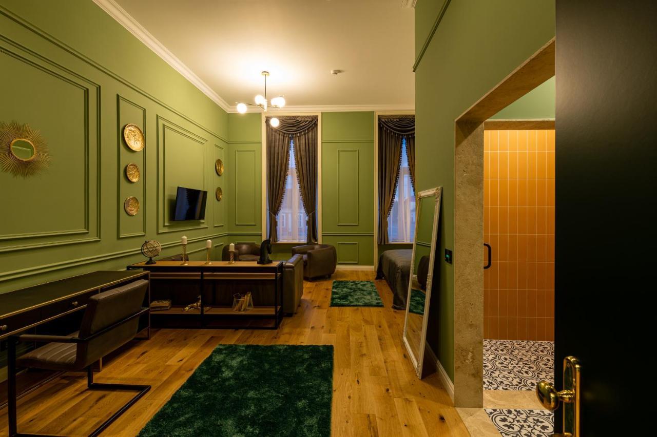 Boutique Hotel Cocosul De Aur Тыргу-Муреш Экстерьер фото