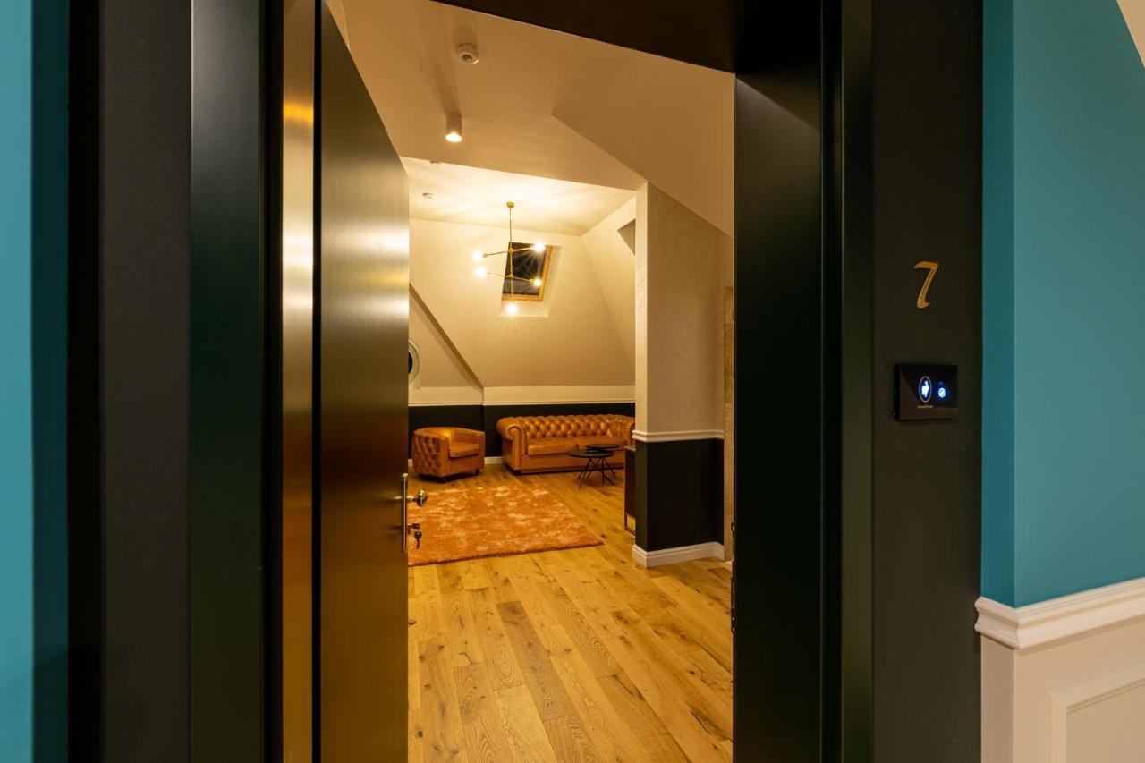 Boutique Hotel Cocosul De Aur Тыргу-Муреш Экстерьер фото