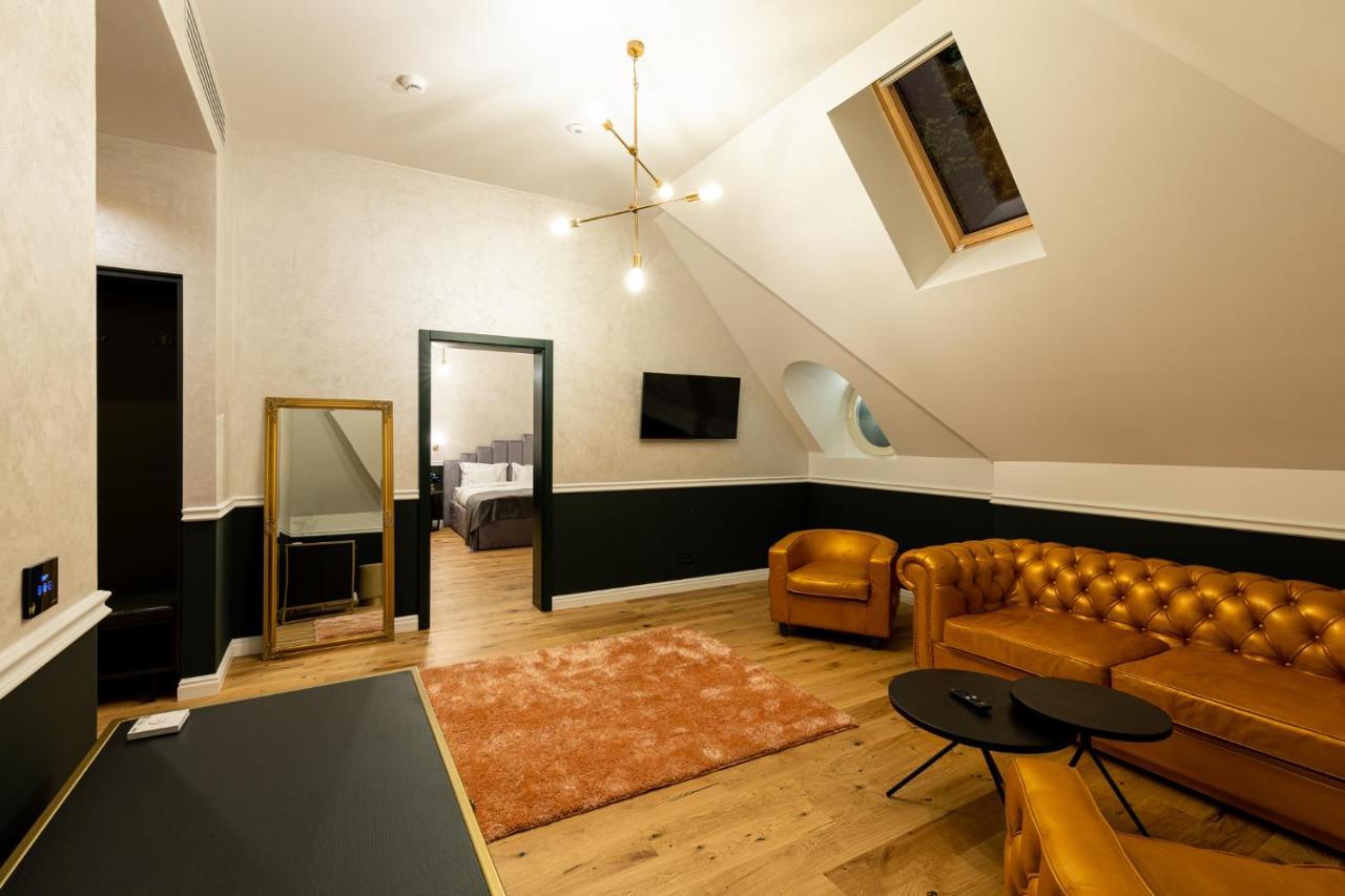 Boutique Hotel Cocosul De Aur Тыргу-Муреш Экстерьер фото